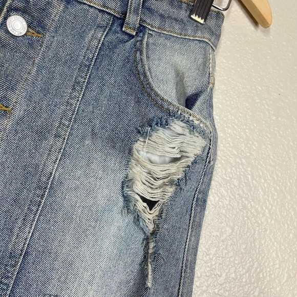 🔴 5 for $25! Free People Denim Mini Skirt Distressed Button Front Size 2 - Picture 5 of 11